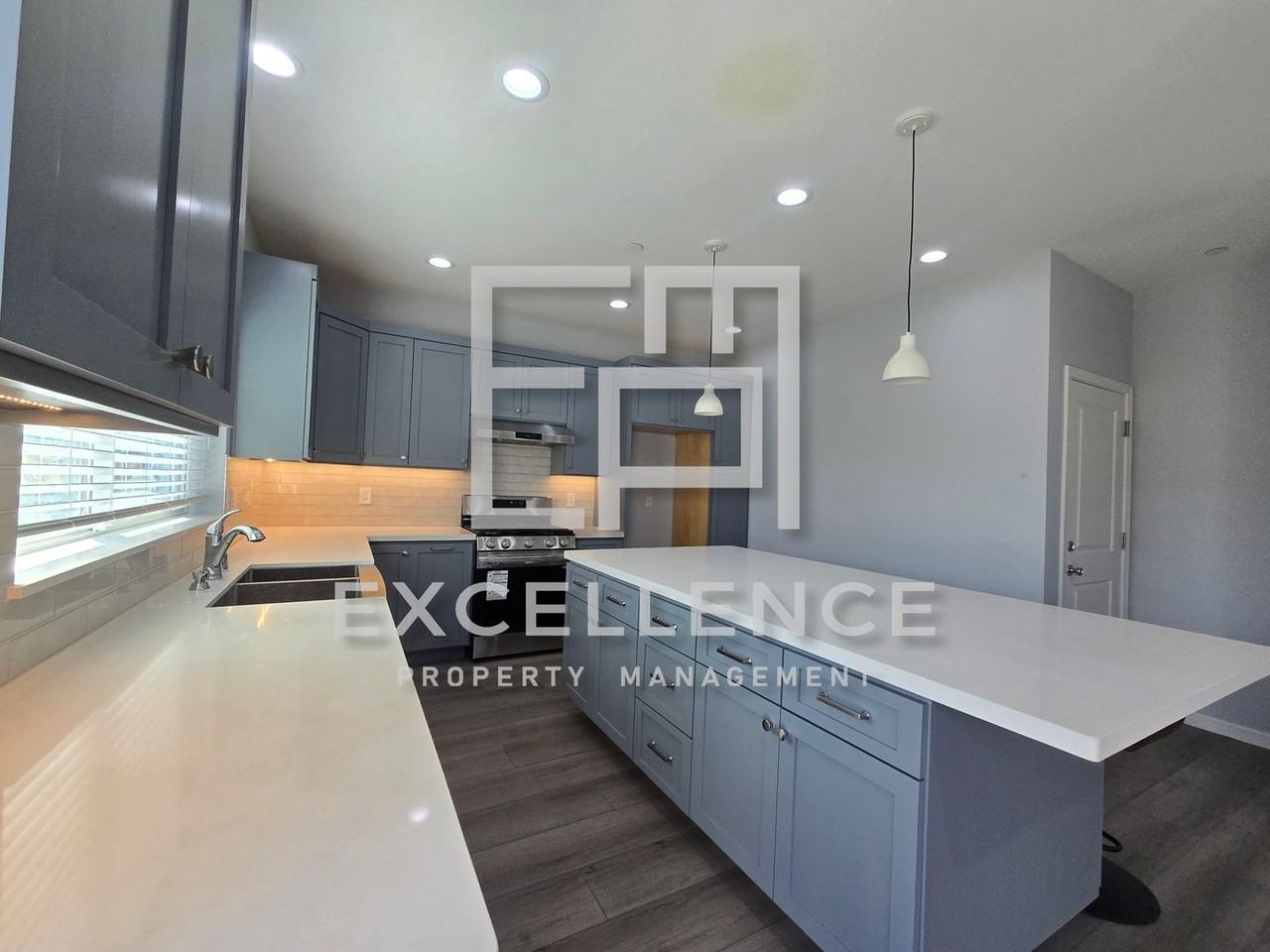 516 N 5th St - Photo 3 of 29