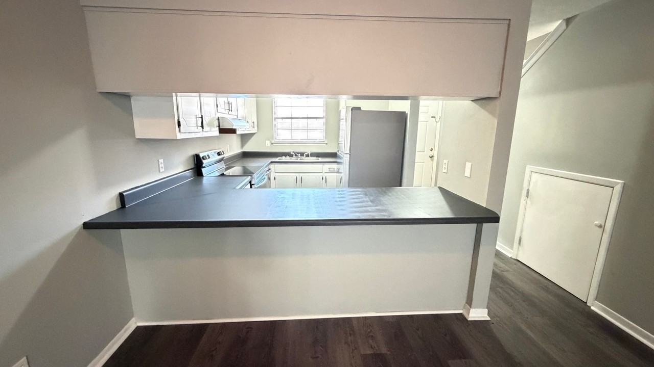 6319 Cherry St - Photo 6 of 13