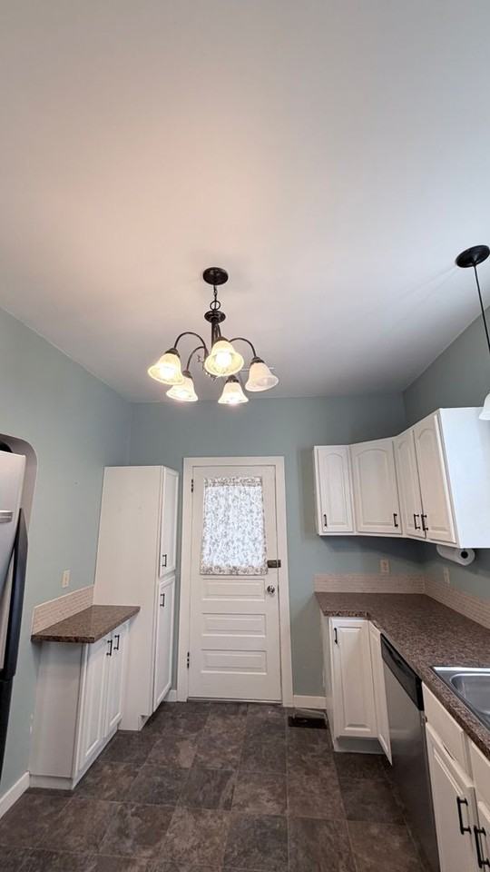 2018 N Normandie St - Photo 3 of 12