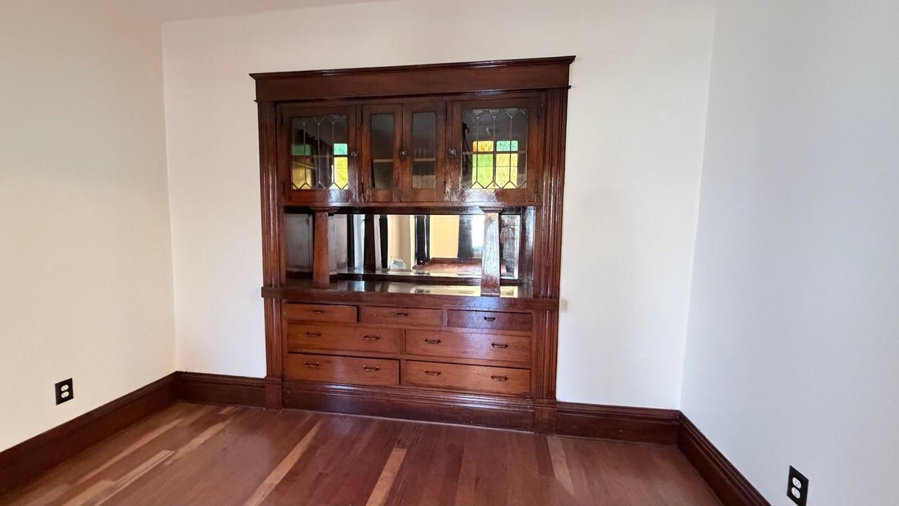 2018 N Normandie St - Photo 5 of 12