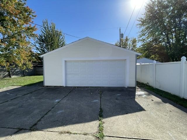 731 Purdue Ave - Photo 2 of 8
