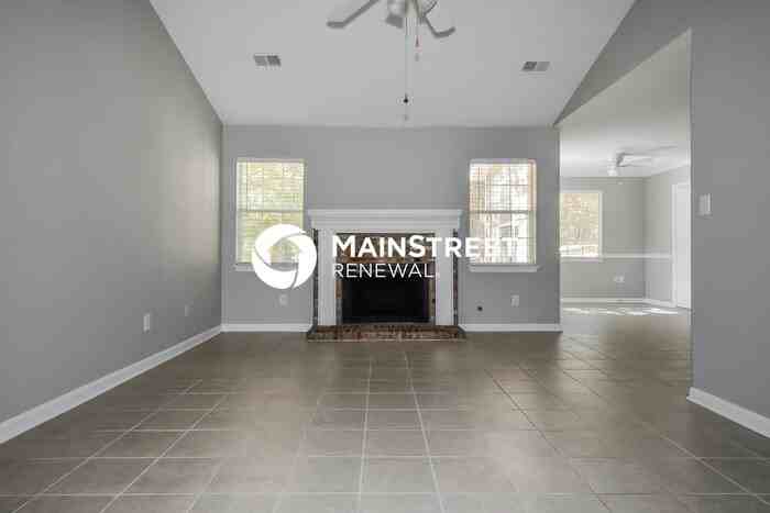 440 Robin Rd - Photo 3 of 16