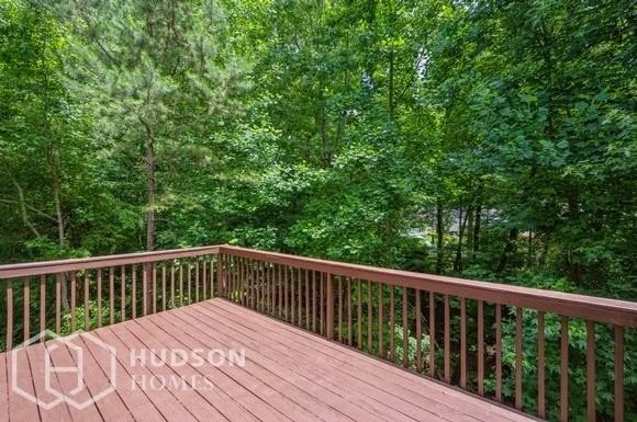 685 Riverside Walk Xing - Photo 6 of 18