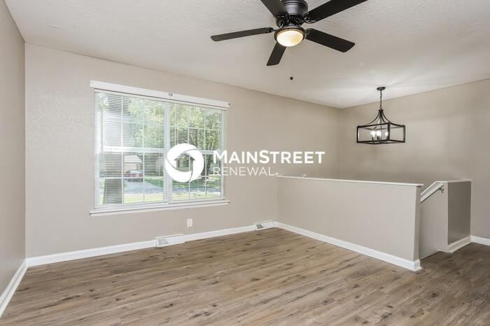 1137 Soria St - Photo 3 of 17