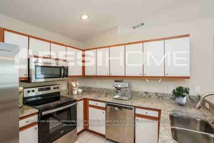 2922 S Cottonwood Dr - Photo 2 of 16
