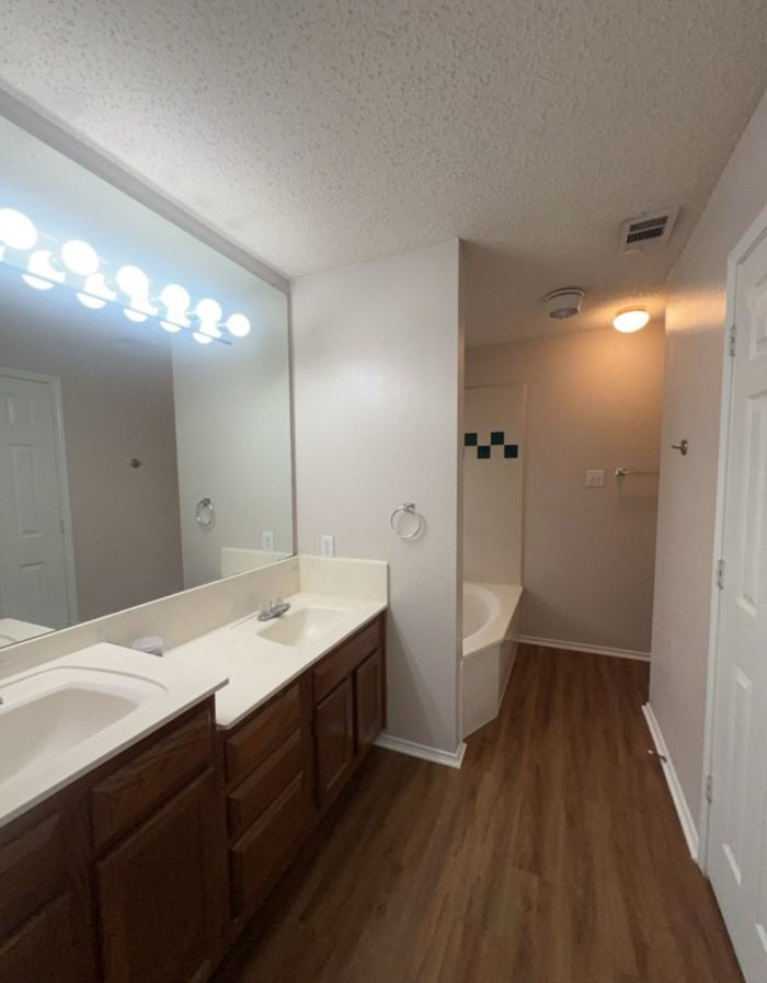 6909 Indiana Ave - Photo 2 of 11
