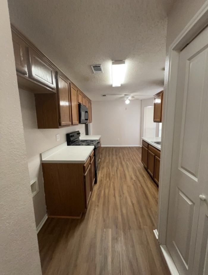 6909 Indiana Ave - Photo 5 of 11