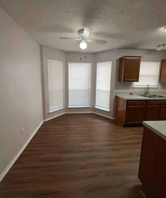 6909 Indiana Ave - Photo 6 of 11
