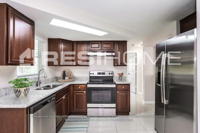 9415 Palm Ave - Photo 2 of 14