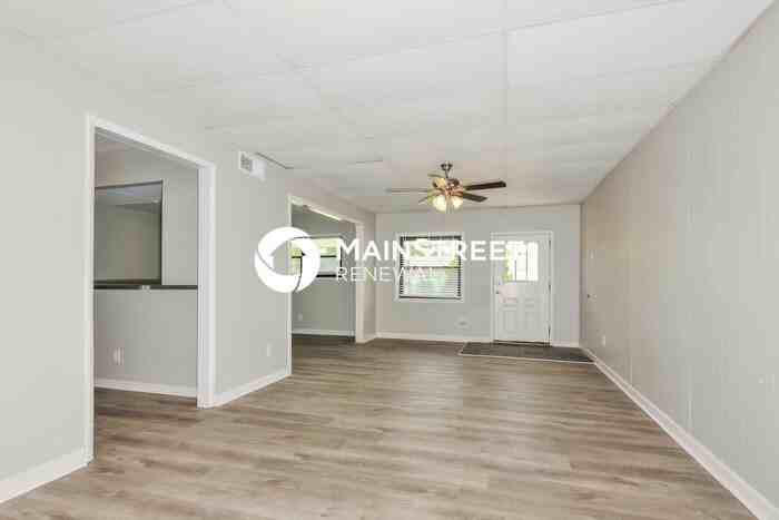 403 Saint John Dr - Photo 4 of 16