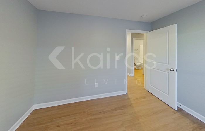 354 Angela St - Photo 7 of 20