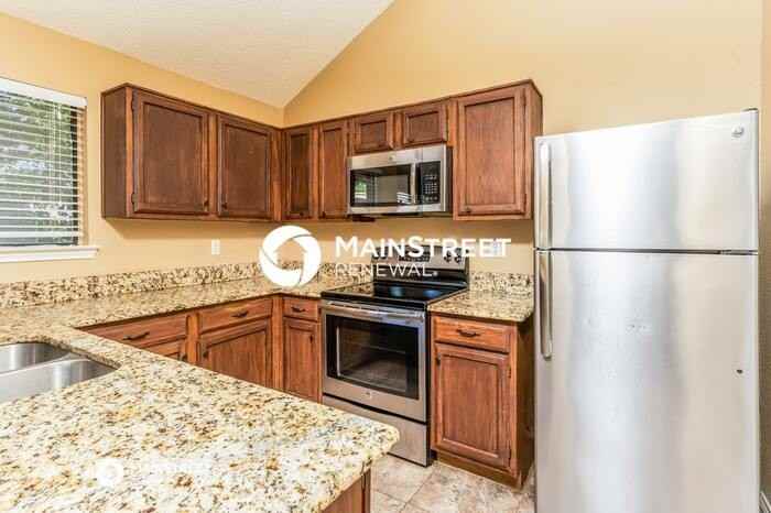 923 Boxwood Dr - Photo 7 of 17
