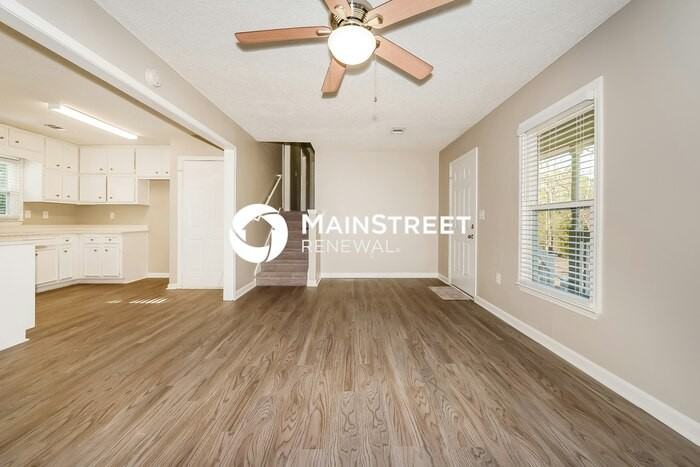 105 Vesta Ct - Photo 3 of 16