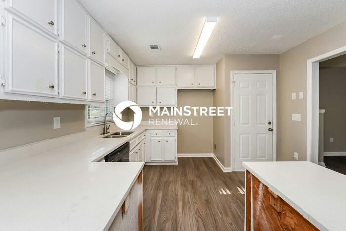 105 Vesta Ct - Photo 6 of 16
