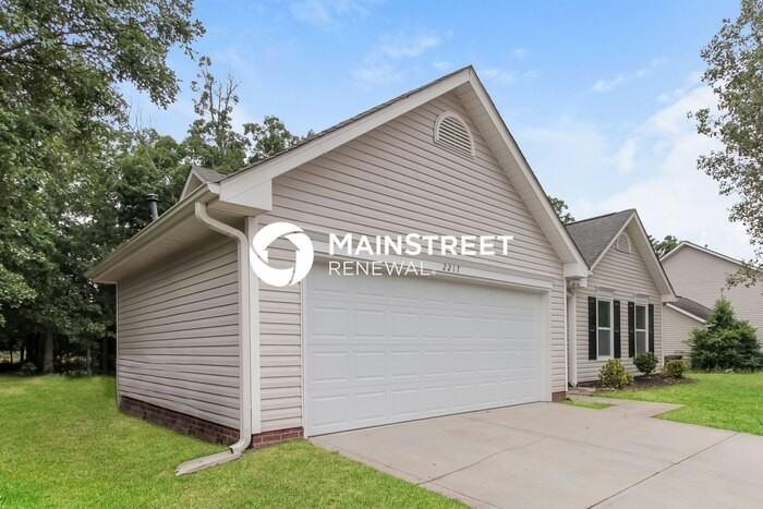 2217 Genesis Dr - Photo 3 of 15