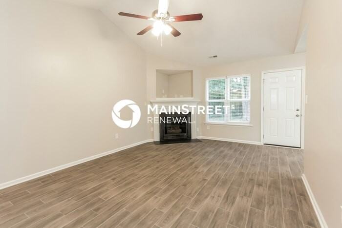 2217 Genesis Dr - Photo 5 of 15