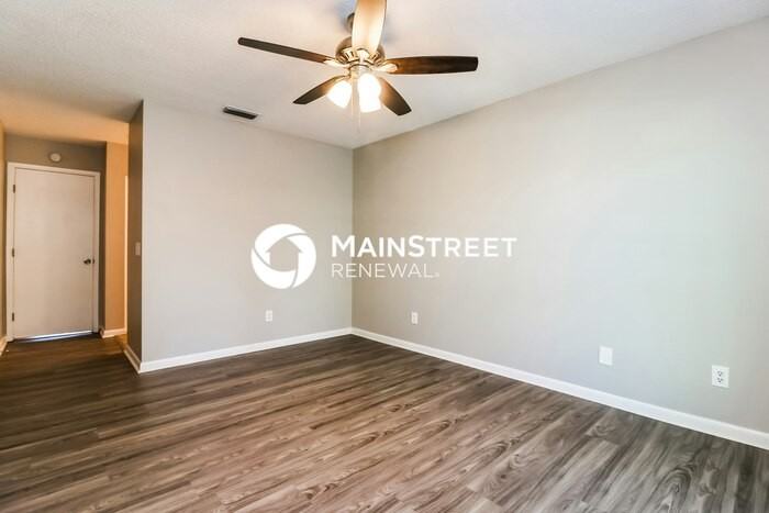 313 Regal Park Dr - Photo 6 of 16