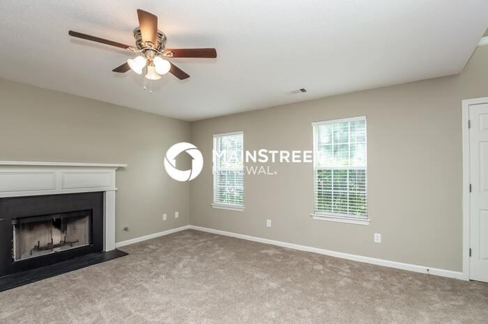 10804 Misty Meadows Ter - Photo 4 of 18