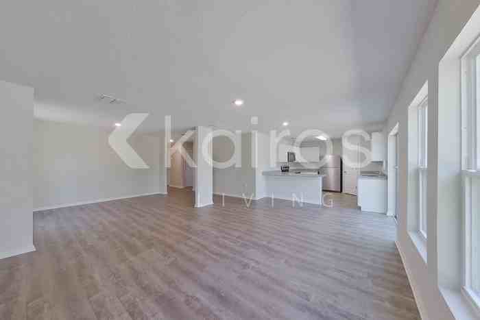 11146 N G Martinelli Blvd - Photo 4 of 27