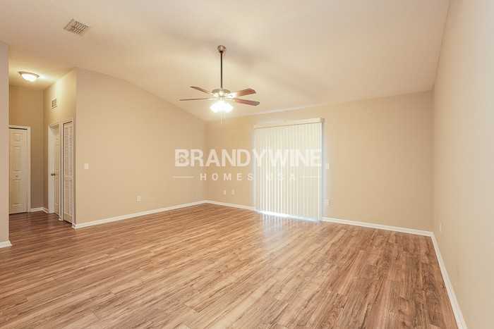 3027 Zeyno Dr - Photo 7 of 20