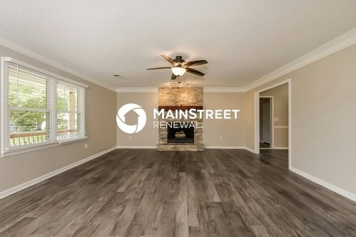 60 Oak Hill Ct - Photo 3 of 16