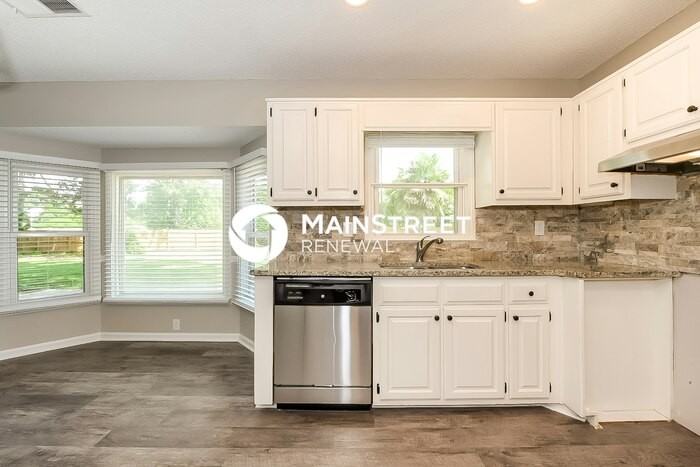 60 Oak Hill Ct - Photo 5 of 16