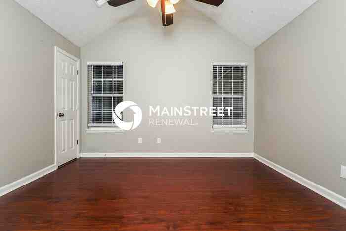 133 Willow Springs Ln - Photo 3 of 16