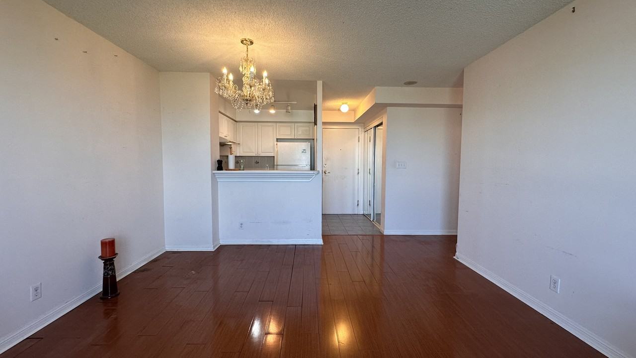 11 Lee Centre Drive - Photo 4 of 15