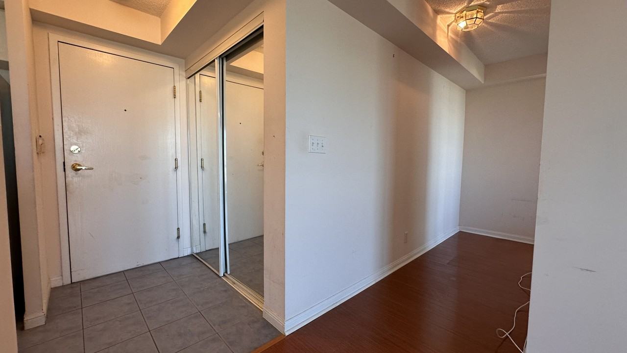 11 Lee Centre Drive - Photo 7 of 15
