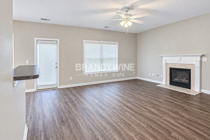 1742 Dees Dr - Photo 4 of 32