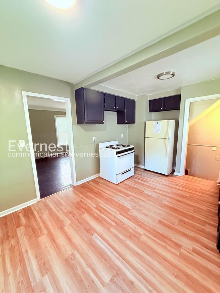 18775 Mccormick St - Photo 6 of 31