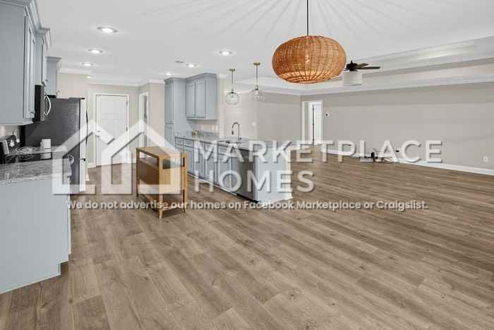 1510 Rockdale Blvd - Photo 6 of 35