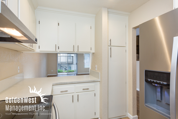 1950 Arnold Way #08 - Photo 3 of 13