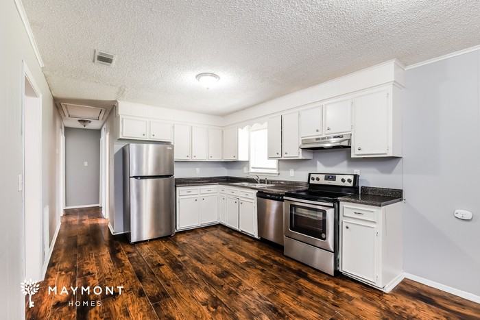 468 Magnolia Rd - Photo 6 of 12