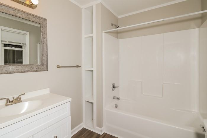 126 Parkwood Dr - Photo 7 of 12