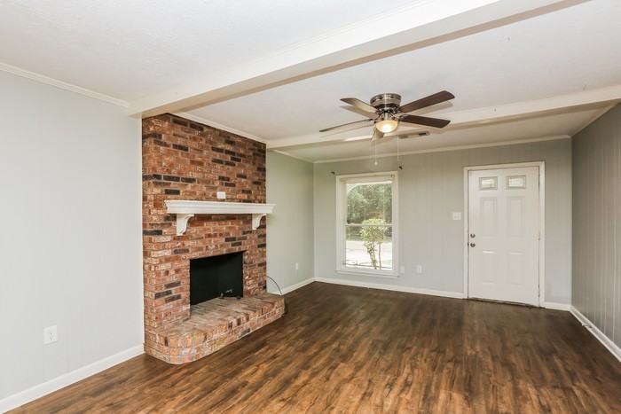 128 Fox Run Dr - Photo 4 of 12