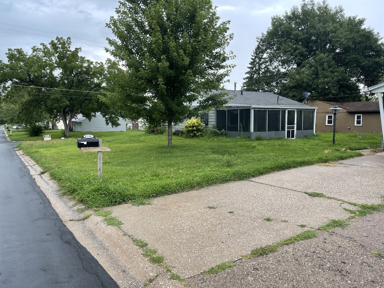 1114 8th Ave W #NA - Photo 2 of 2