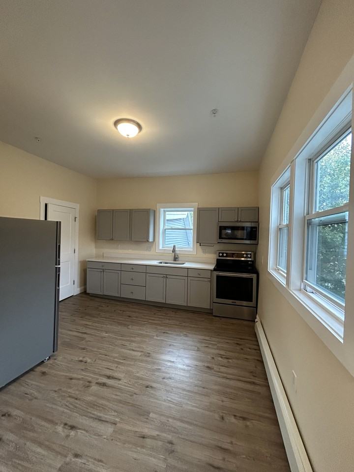 77 Chestnut St #2 - Photo 2 of 19