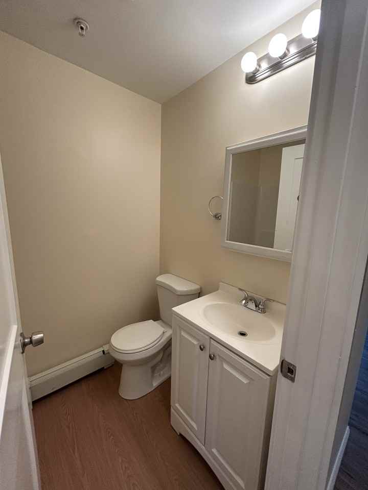 77 Chestnut St #2 - Photo 4 of 19