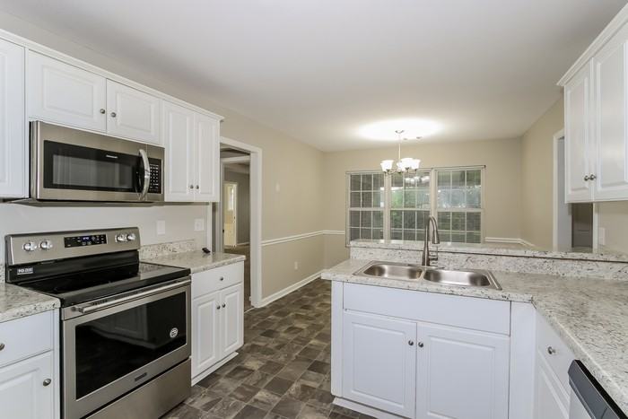 2719 Tallowtree St - Photo 5 of 12