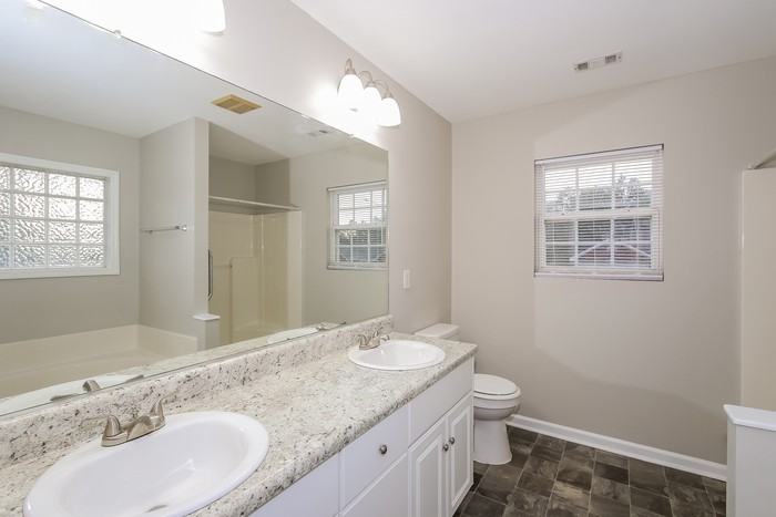 2719 Tallowtree St - Photo 7 of 12