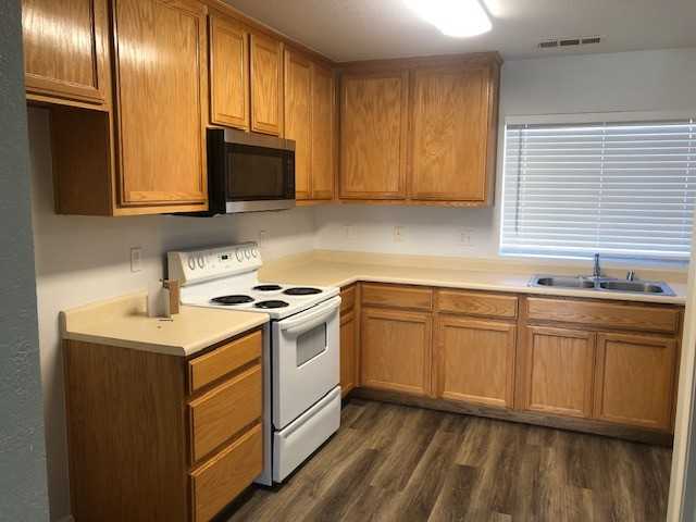 12403 Summers St #12403 - Photo 3 of 15
