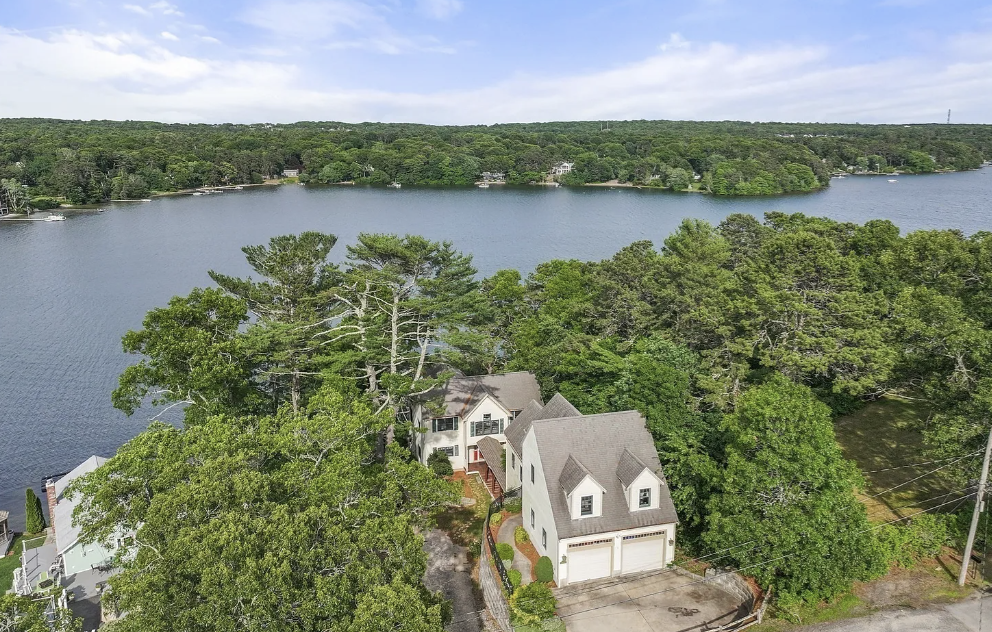 10 Shore Rd #A - Photo 2 of 22