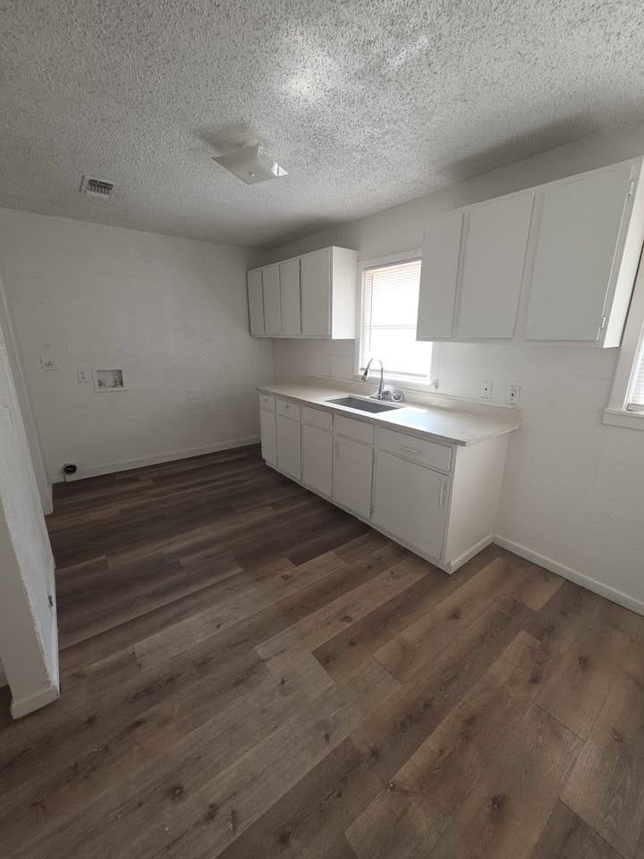 4420 Strong Ave #NA - Photo 5 of 13