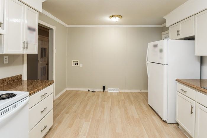 10304 Richmond Ave - Photo 6 of 12