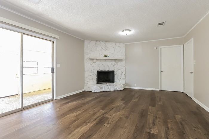 8709 Merrymen Rd - Photo 6 of 12