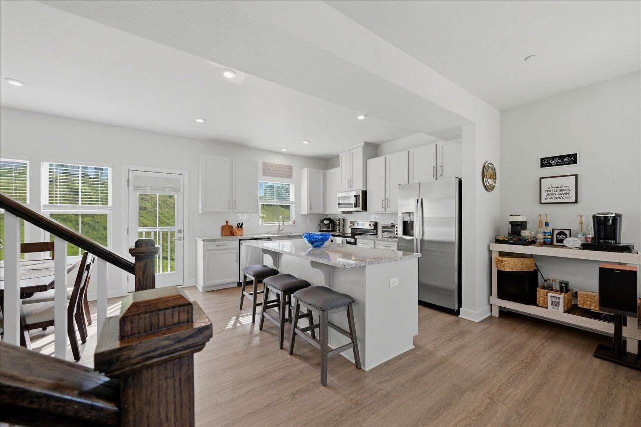 204 Filmore Dr #204 - Photo 4 of 23