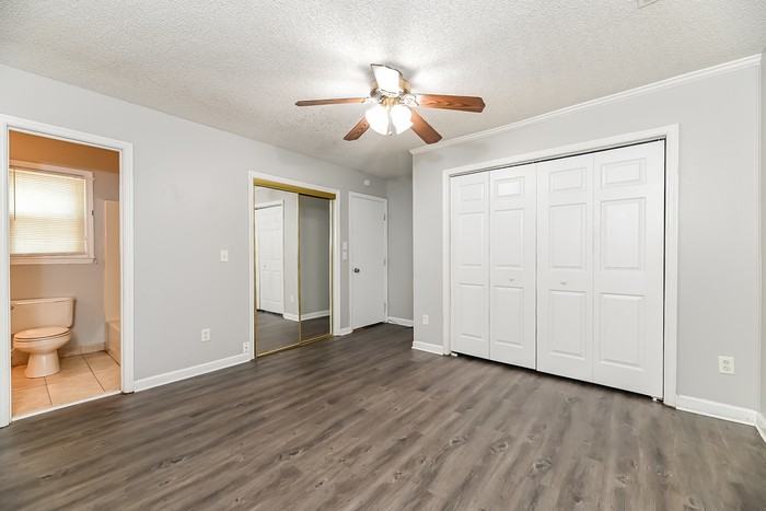 7630 Chippendale Rd - Photo 5 of 9