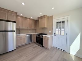 featured image of 607 W Madison Ave