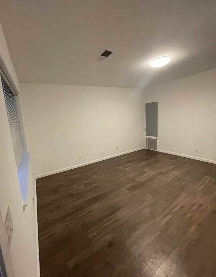 225 E Taylor St #6 - Photo 5 of 21